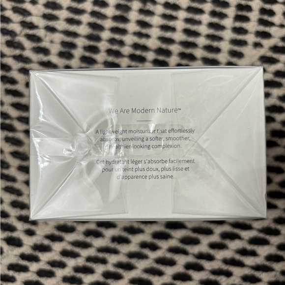 MONAT be balanced lightweight moisturizer - Picture 3 of 4